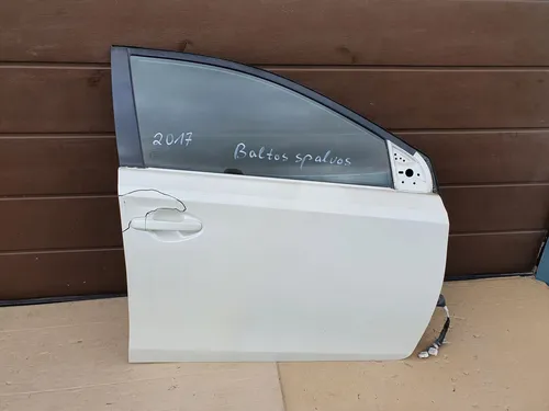 7423102D5 Toyota Auris E180 Front door