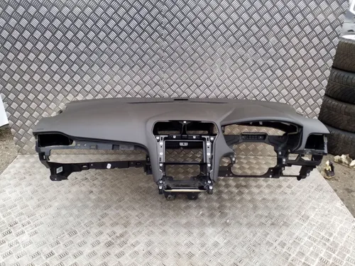 DS73F04320BE Ford Mondeo MK V Dashboard