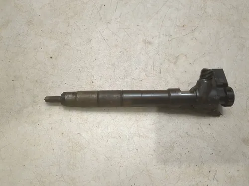 28370681 Seat Leon (5F) Fuel injector