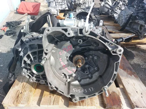C63563551 Jeep Compass Manual 6 speed gearbox