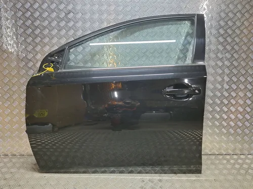 S26405722 Toyota Auris E180 Front door