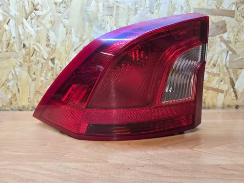31395930 Volvo S60 Rear/tail lights