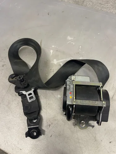 868859700R Renault Master III Front seatbelt