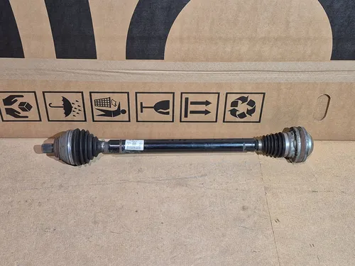 3Q0407272C Volkswagen PASSAT B8 Front driveshaft