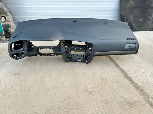 1155D301632 Volkswagen Golf VII Dashboard