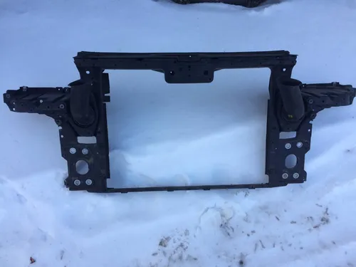 7L0805594 Porsche Cayenne (9PA) Radiator support slam panel