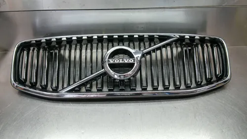 31479497 Volvo XC60 Front bumper upper radiator grill