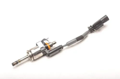 32140073 Volvo XC40 Fuel injector