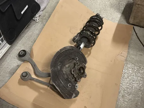 6880605 BMW X3 G01 Front shock absorber/damper