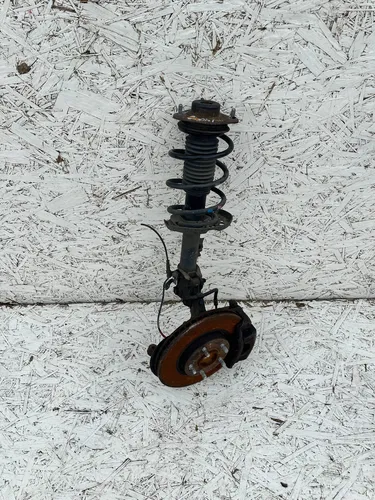 546613Z130 Hyundai i40 Front shock absorber/damper