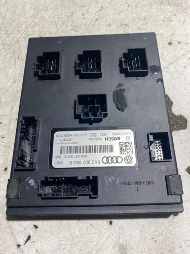 8K0907063K Audi A5 8T 8F Comfort/convenience module