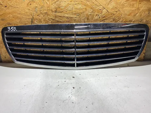 239538 Mercedes-Benz E W211 Front grill