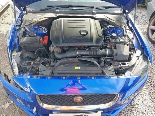 AJ200 Jaguar XE Engine