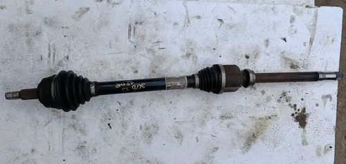 9670725580 Peugeot 308 Front driveshaft